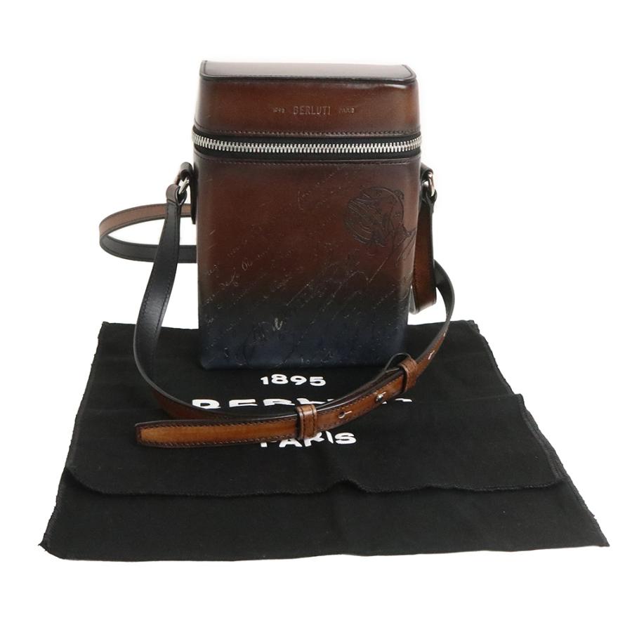 美品）ベルルッティ Berluti フリー スクリットスワイプ