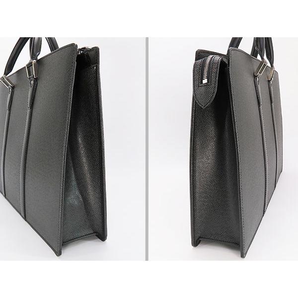 LOUIS VUITTON（ルイ・ヴィトン） 新品同様 タイガ ポルトドキュマン