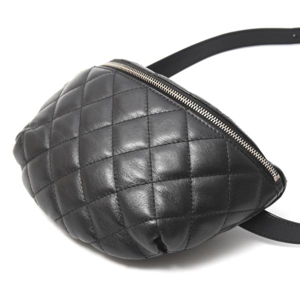 CHANEL（シャネル） ウエストバッグ ボディバッグ マトラッセ シャネル