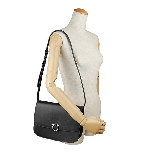 FERRAGAMO（フェラガモ） 並行輸入 ショルダーバッグ ガンチーニ