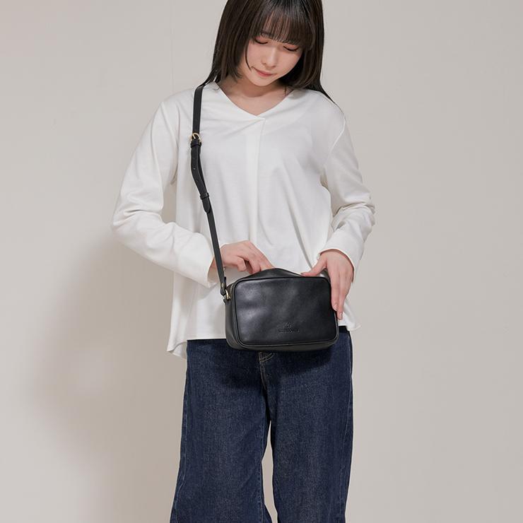 イルビゾンテ IL BISONTE レザースクエアショルダーバッグ bcr327