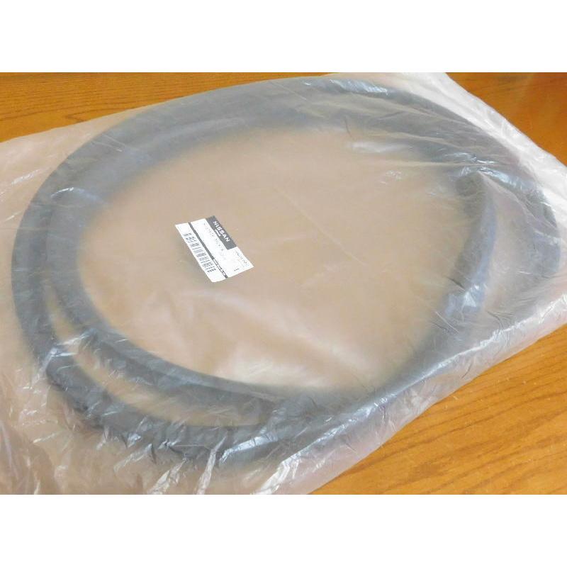 サニトラB120サニートラック用 フロントガラス ウェザーストリップ日産