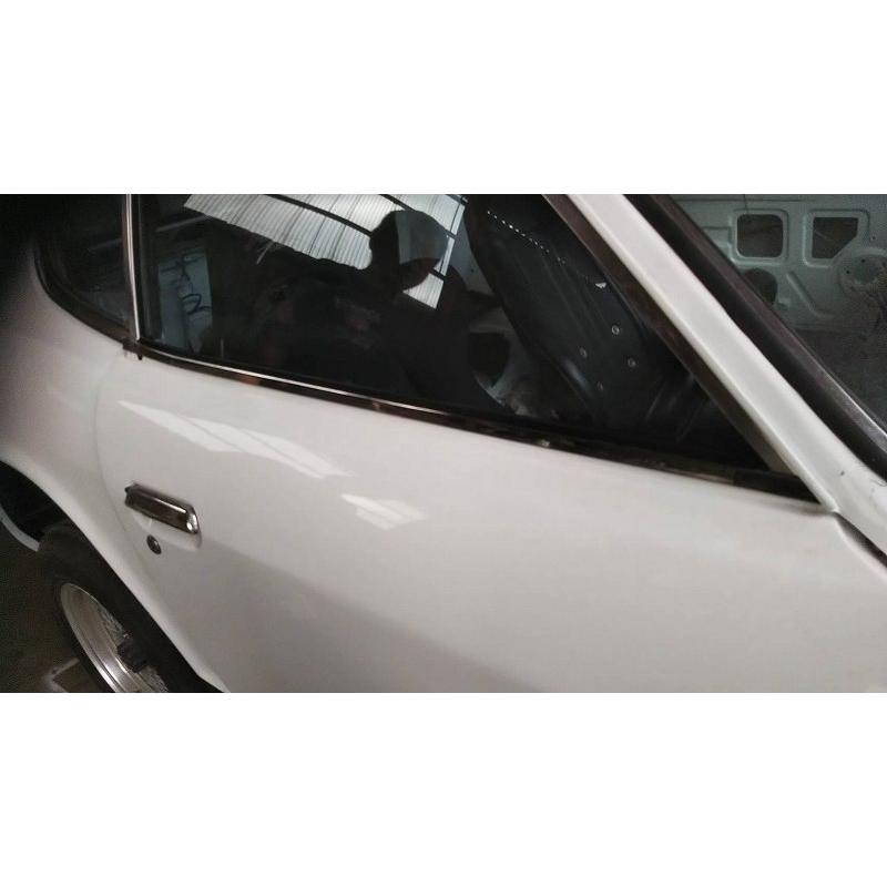 S30Z用新品-水切りモール左右セット/2ドア用 ウインドーガラス