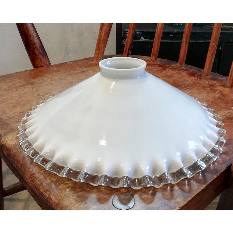 ミルクガラス フリル ペンダントライトシェード フランスアンティーク