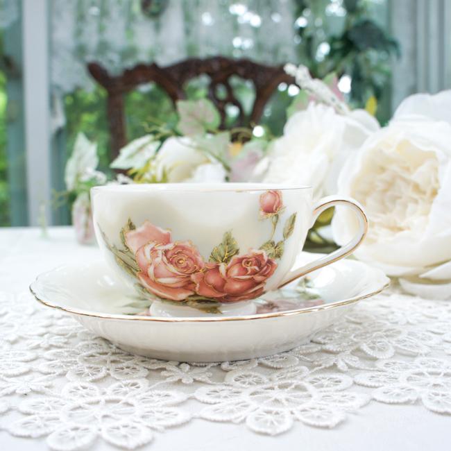 ティーカップソーサー ゴールドローズ ニューボン 高台 おしゃれ バラ