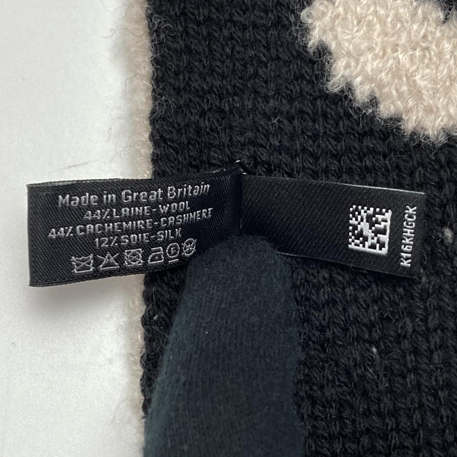 CHANEL（シャネル） ロゴ カメリア マフラー ベージュ×ブラック ウール