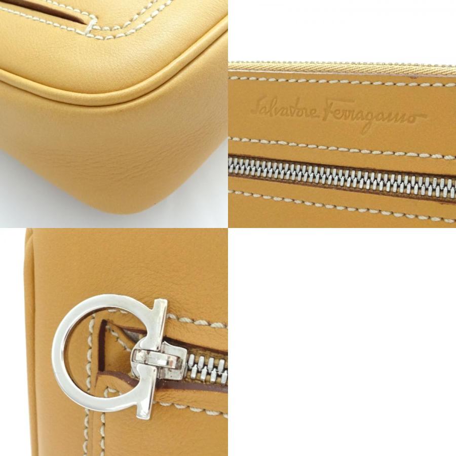 サルヴァトーレフェラガモ アクセサリーポーチ ガンチーニ ショルダー
