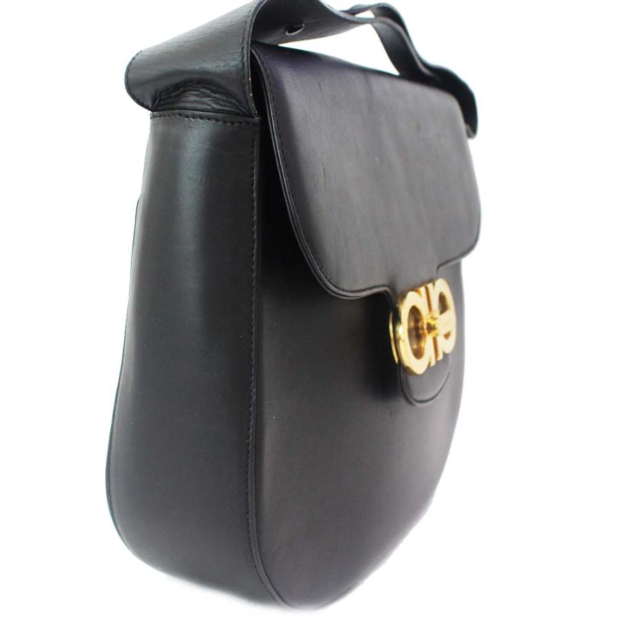 サルヴァトーレフェラガモ ガンチーニ ショルダーバッグ レディース