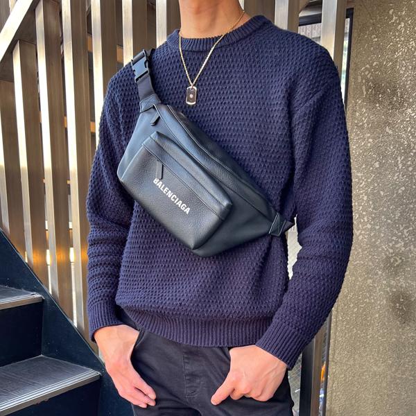 BALENCIAGA（バレンシアガ） Everyday Belt bag Black 552375DLQ4N