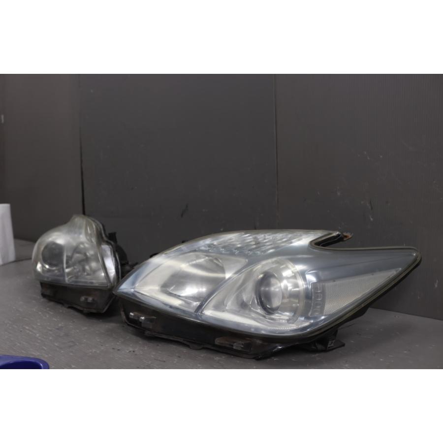 プリウス 30 S 前期 (ZVW30) 純正 ハロゲン ヘッドライト 47-29 左右