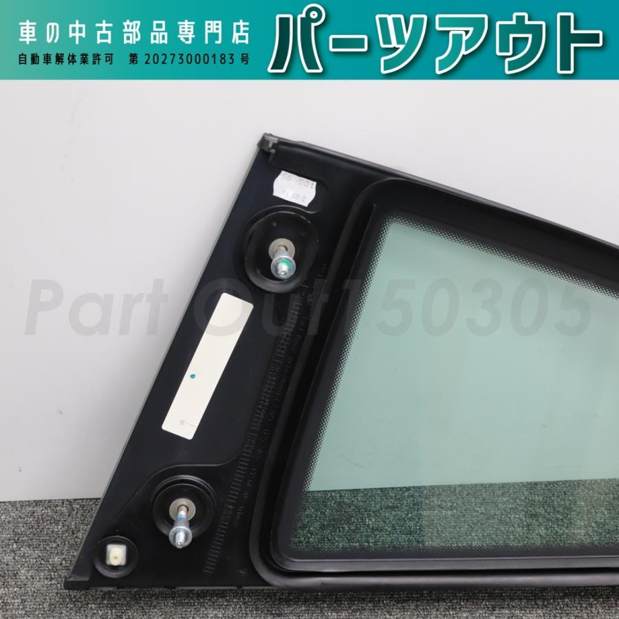 PORSCHE（ポルシェ） [P-15]ポルシェ カレラ4 右クォーターガラス
