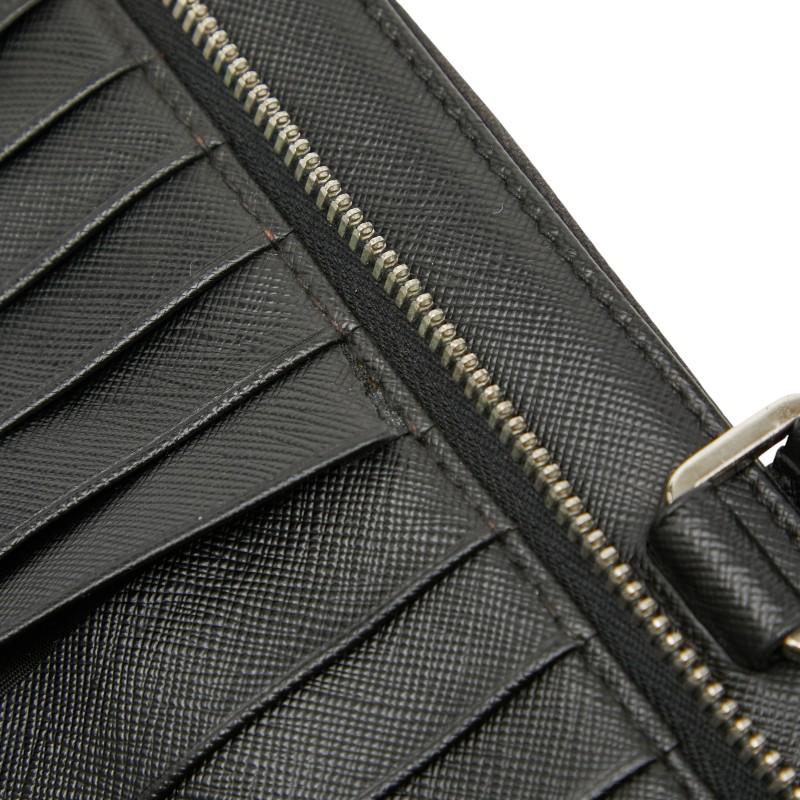 PRADA（プラダ） 三角ロゴプレート ビジネスバッグ ブリーフケース