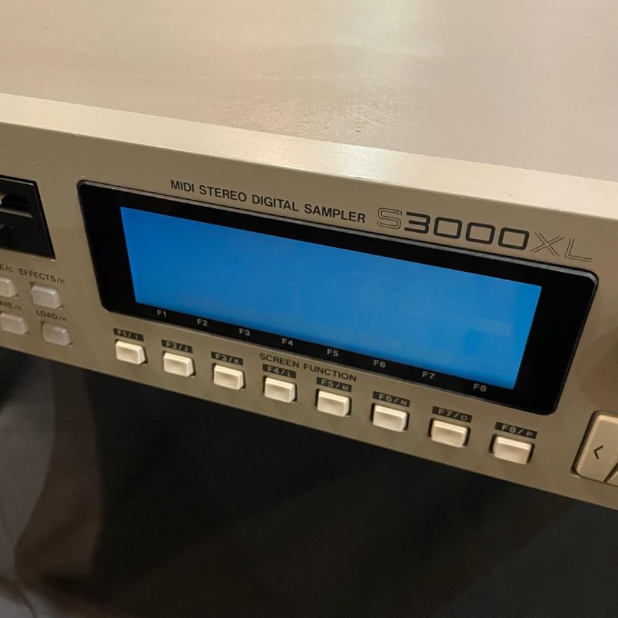 AKAI professional AKAI S3000XL Sampler アカイ サンプラー