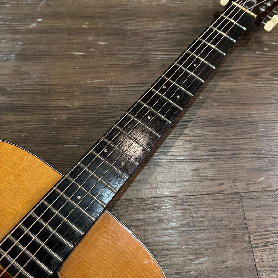 YAMAHA（ヤマハ） Yamaha FG-110 Red Label Acoustic Guitar