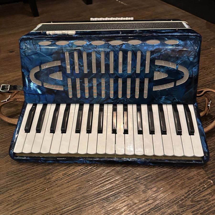 TOMBO（トンボ） Tombo No.241 34鍵盤 24ベース Accordion