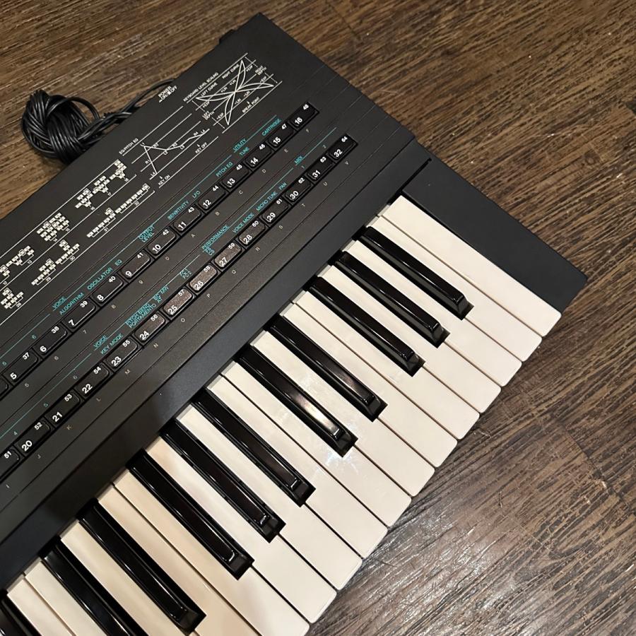 YAMAHA（ヤマハ） Yamaha DX7-IID Synthesizer シンセサイザー