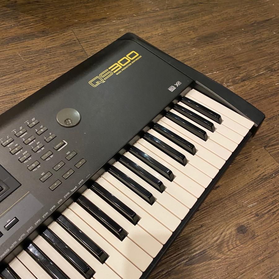 YAMAHA（ヤマハ） Yamaha QS-300 Synthesizer シンセサイザー 61鍵
