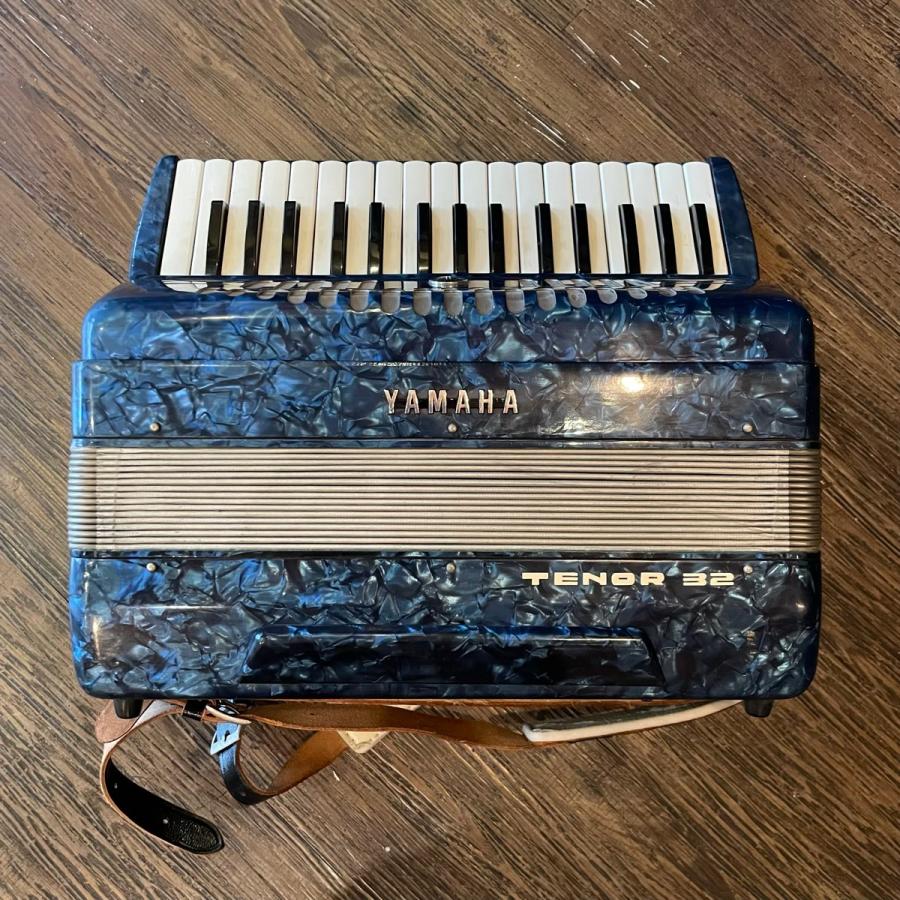 YAMAHA（ヤマハ） Yamaha TENOR-32 Accordion アコーディオン