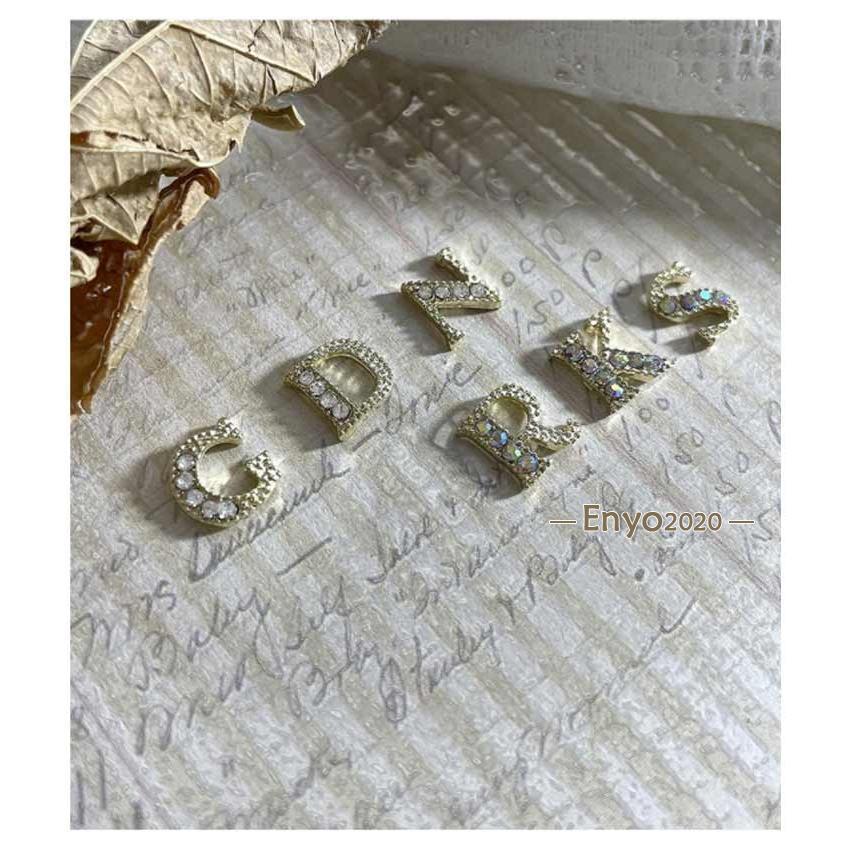 26文字 ネイルパーツ A-Z イニシャル 可愛い ローマ字 立体 英語