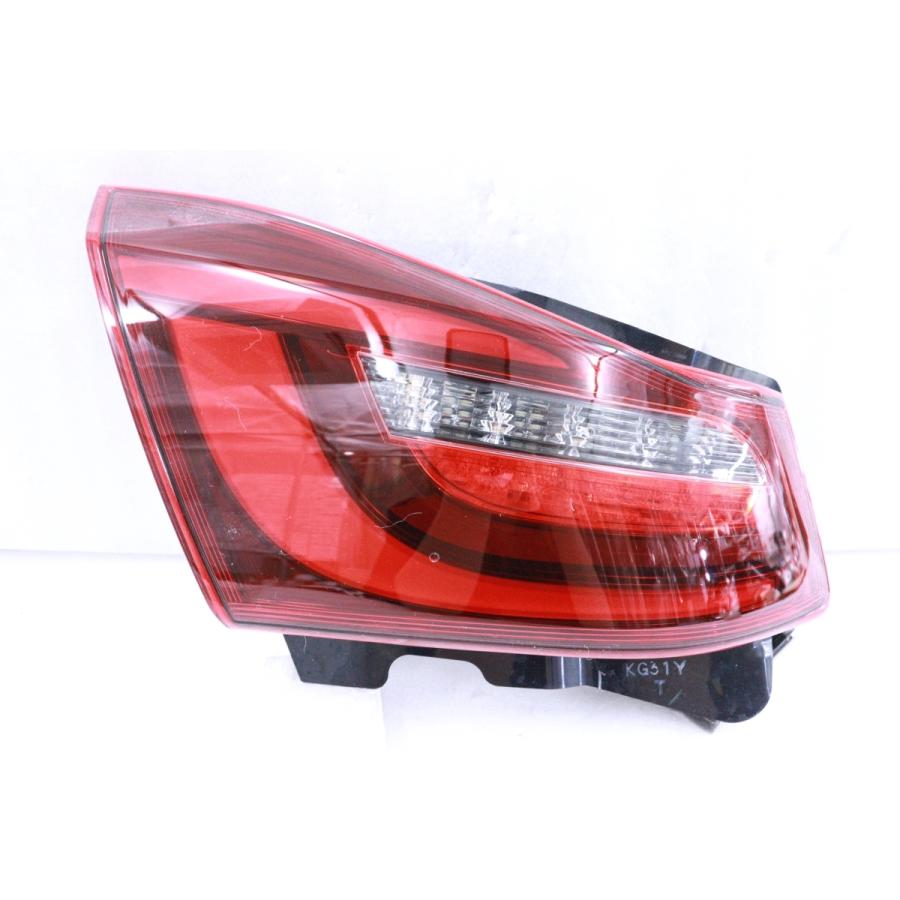 29-585☆美品☆後期 LED Y51 フーガ ハイブリッド☆左テールライト