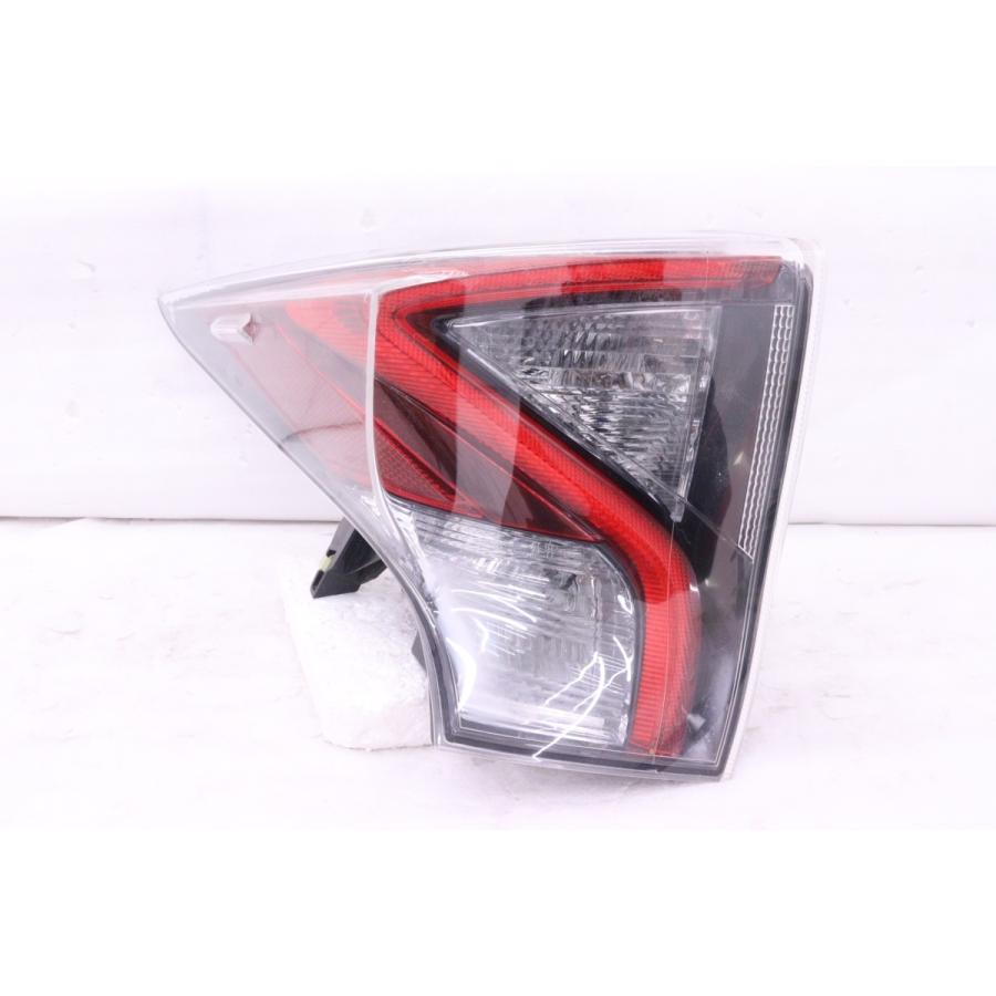 5X-2004☆前期 LED ZVW50 プリウス☆左テールライト ICHIKOH 47-77/47