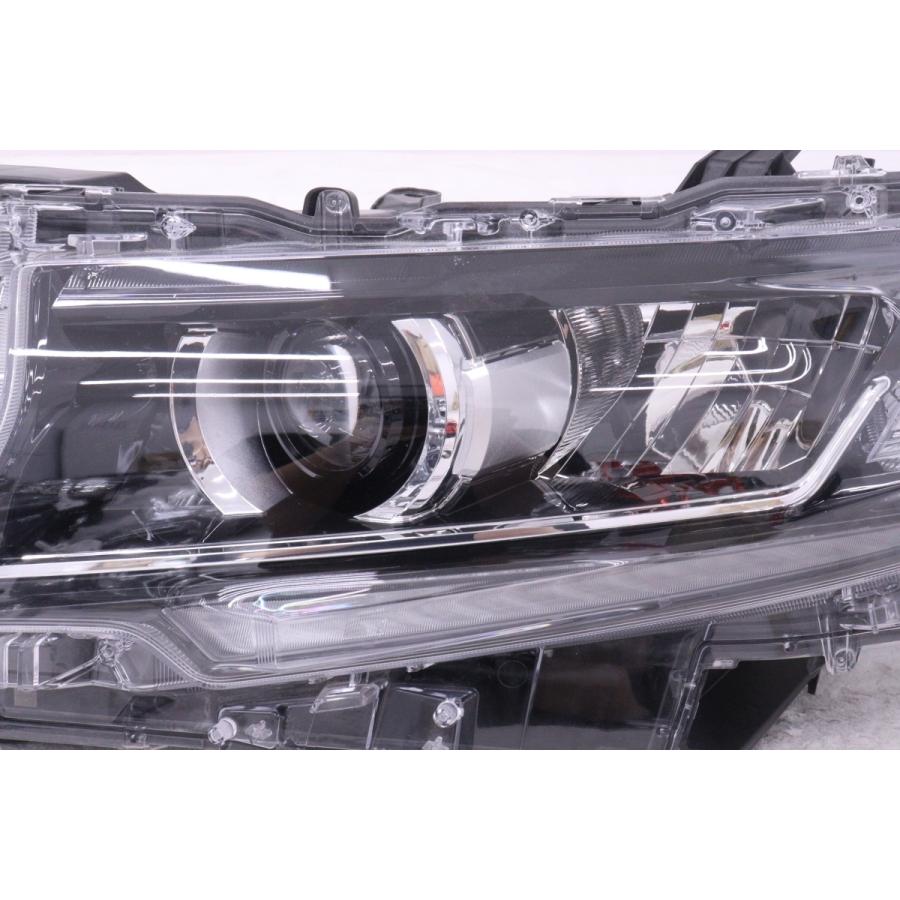 56-1915☆中期 後期 LED TRJ150W ランドクルーザープラド☆左ヘッド