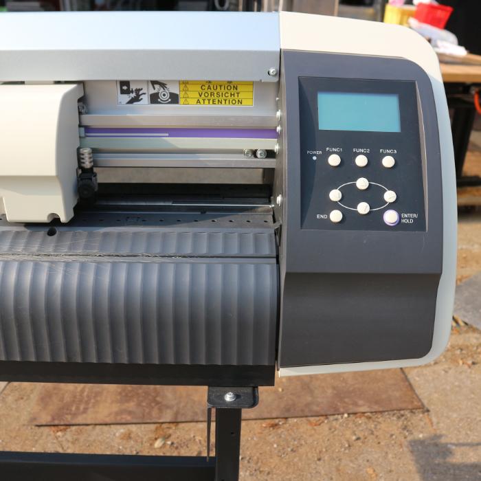 送料無料】MIMAKI ミマキ 業務用カッティングプロッタ CG-60SRIII 中古