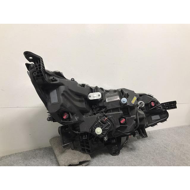 ノア/SG/SZ 90系/ZWR90W/ZWR95W/MZRA90W/MZRA95W 純正 左 ヘッドライト