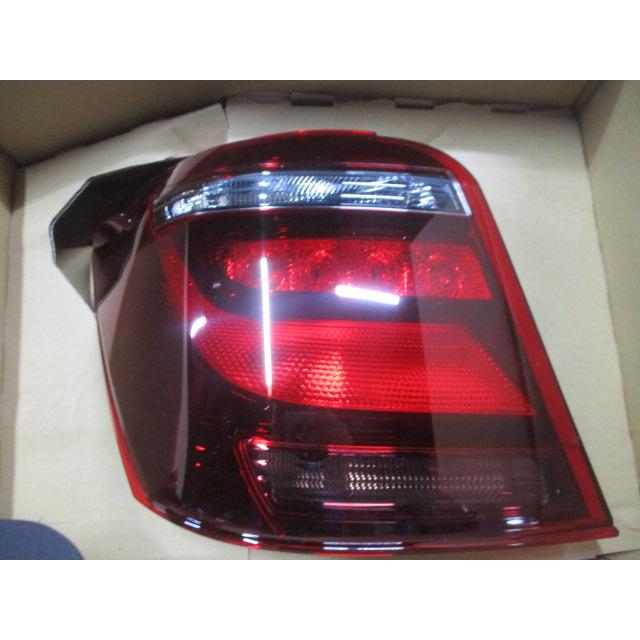 トヨタ カローラアクシオ 5BA-NRE161 純正 左テールライト