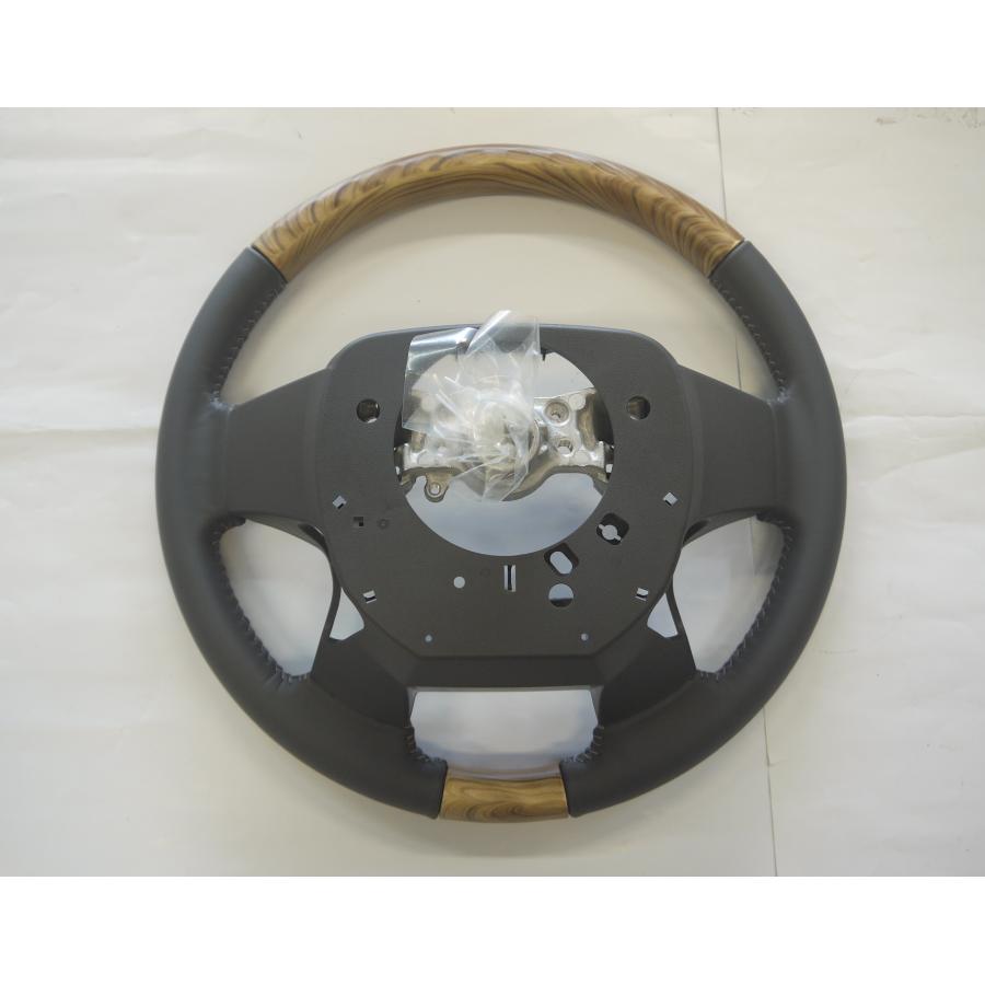 トヨタ（TOYOTA） ランドクルーザープラド 150系 後期：純正 ウッド調