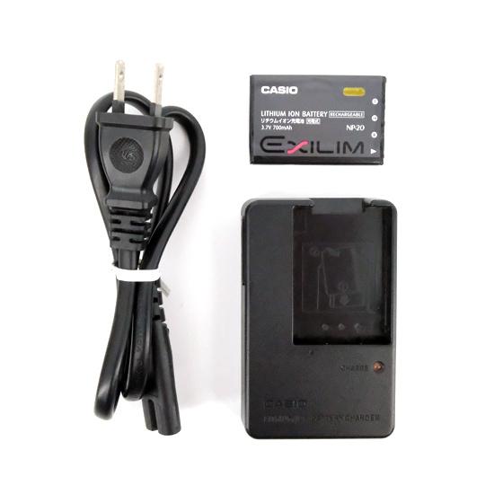 EXILIM ZOOM 【中古】CASIO製 EX-Z77 レッド 720万画素 液晶画面いたみ