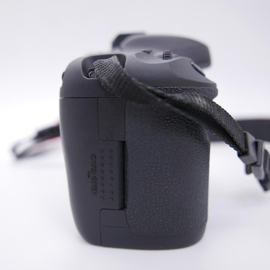Canon キャノン デジタル 一眼レフカメラ EOS 7D DS126251 ボディ