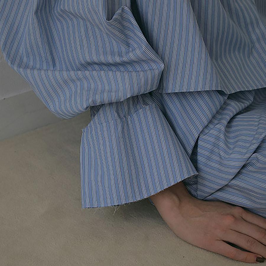 ETRE TOKYO（エトレトウキョウ） カーブスリーブバンドカラーシャツ