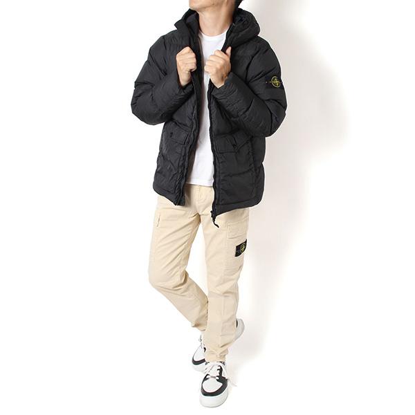 STONE ISLAND（ストーン アイランド） 25AWモデル バッジワッペン付き