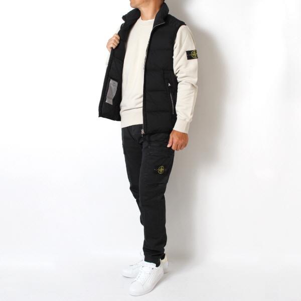 STONE ISLAND（ストーン アイランド） バッジワッペン付き ダウン