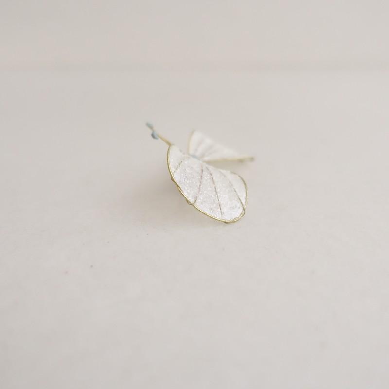 mina perhonen（ミナペルホネン） *choucho ブローチ*ホワイトゴールド