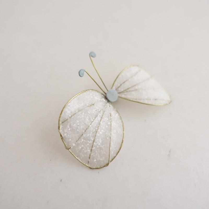 mina perhonen（ミナペルホネン） *choucho ブローチ*ホワイトゴールド