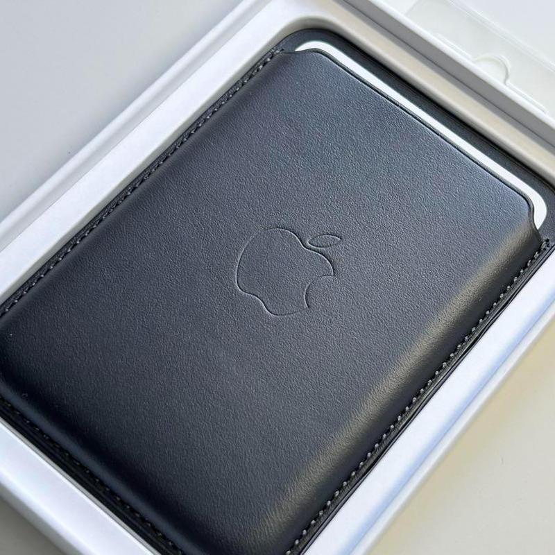 Apple Apple純正 MagSafe対応 iPhone レザーウォレット・ブラック 新品