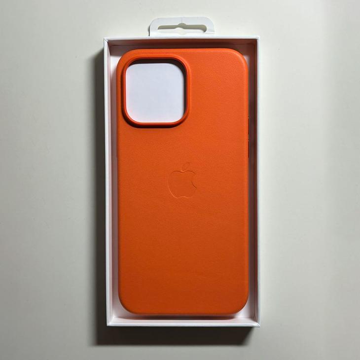 iPhone 14 Pro Max Apple純正 MagSafe対応 レザーケース・オレンジ