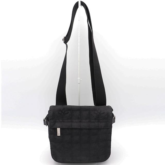 ニュートラベルライン シャネル CHANEL ショルダーバッグ ナイロン 黒