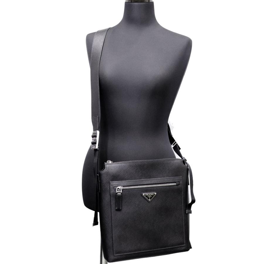 SAFFIANO（PRADA） (未使用品）プラダ PRADA 斜め掛けショルダーバック