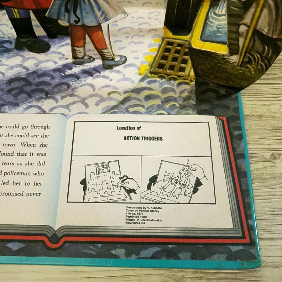 仕掛絵本[ヴォイチェフ・クバシュタ 3びきのくま GOLDILOCKS : POP-UP