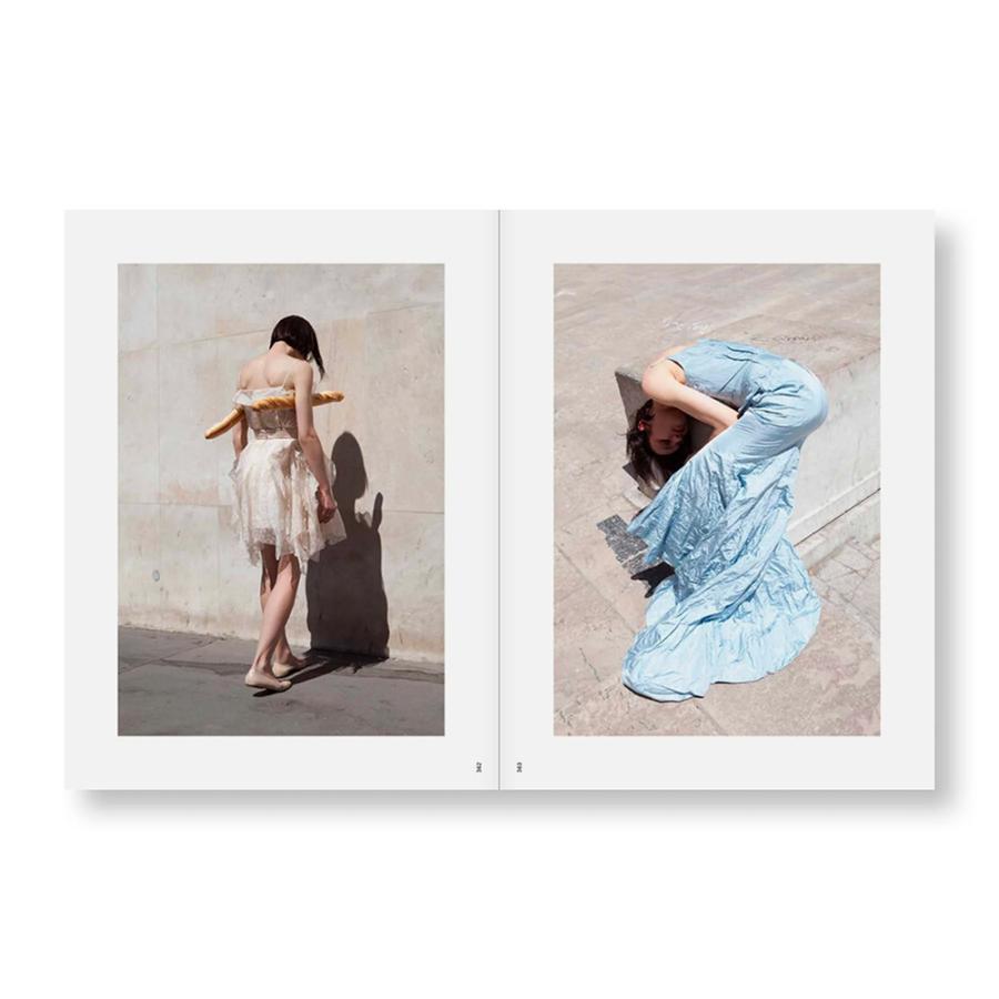 PHOSPHOR by Viviane Sassen ヴィヴィアン・サッセン 写真集 : 銀座 蔦