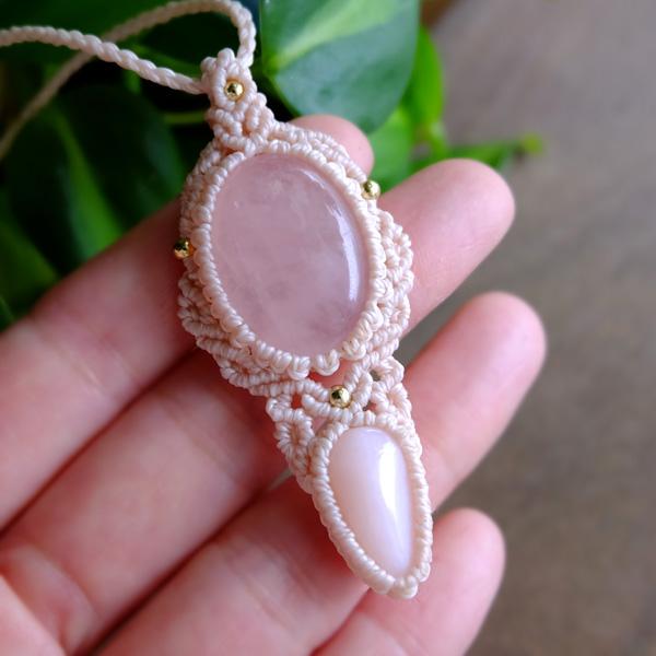 ピンクオパール（コモンオパール）10月誕生石・ローズクォーツ