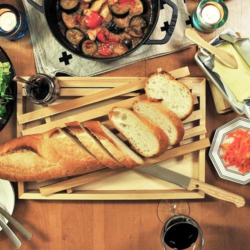 取扱終了］ブレッドボード ブレッドカッターボード 木製 ナイフセット