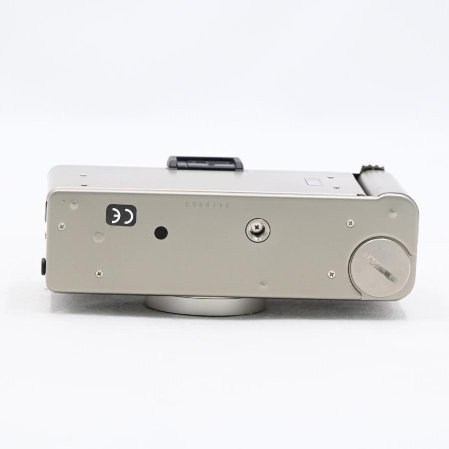 ライカ Leica minilux zoom VARIO-ELMAR 35-70 3.5-6.5 : フラッグ