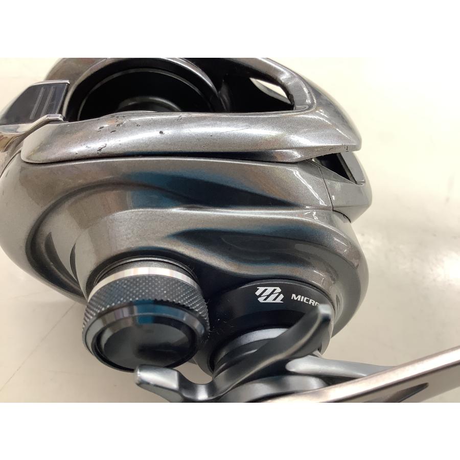 シマノ（SHIMANO） 中古 ベイトリール 15メタニウムDC 右 【中古B