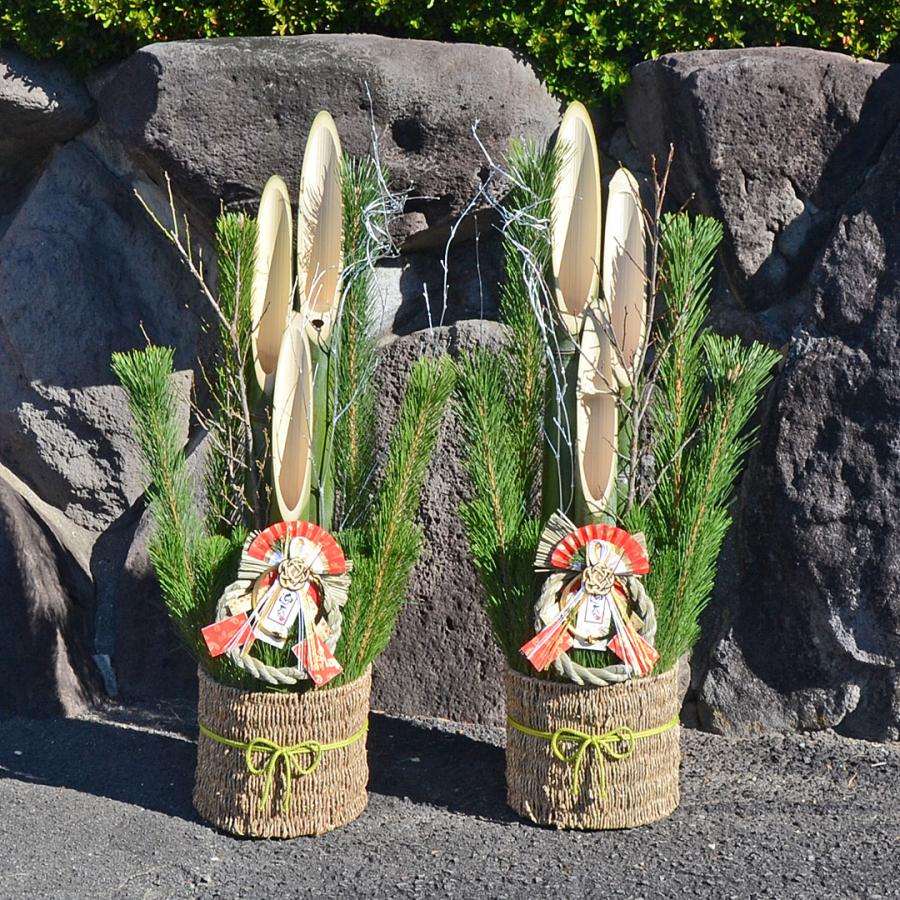 門松 本格 1.1m 竹 松 梅 手作り 玄関 正月 置物 一対 カゴタイプ 大型