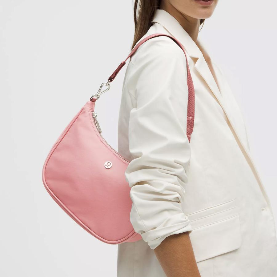 lululemon（ルルレモン） ショルダーバッグ City Essentials Small