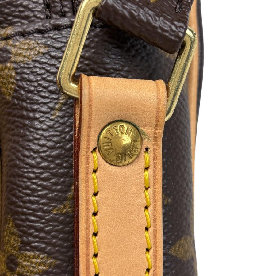 LOUIS VUITTON（ルイ・ヴィトン） アマゾン 斜め掛け ショルダーバッグ